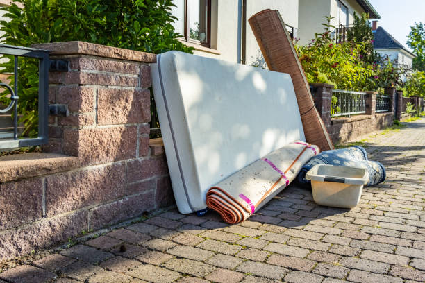 Best Attic Cleanout Services  in Oswego, KS